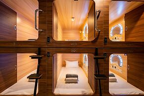 JPOD Capsule Hotel
