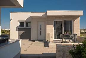 Apartments & Rooms Pool Villas Maris B
