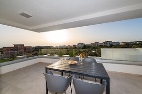 Apartments & Rooms Pool Villas Maris B