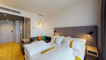 Holiday Inn Barcelona-Sant Cugat by IHG