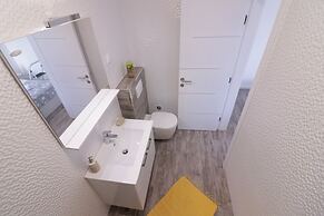 Apartments & Rooms Danivan Pool Villas B