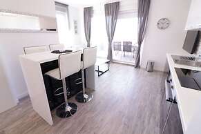 Apartments & Rooms Danivan Pool Villas B