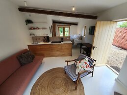 Swallow Studio