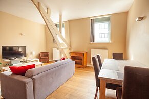 Luxury Suites Castel