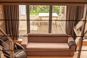 Luxury Suites Castel