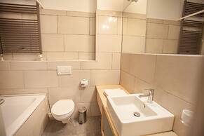 Luxury Suites Castel