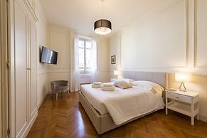 Luxury Signoria by Mmega