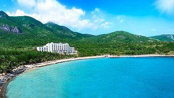 Orson Hotel & Resort Con Dao