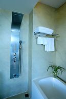 Orson Hotel & Resort Con Dao