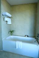 Orson Hotel & Resort Con Dao