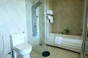 Orson Hotel & Resort Con Dao