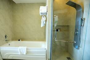 Orson Hotel & Resort Con Dao