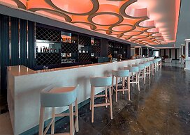 Orson Hotel & Resort Con Dao