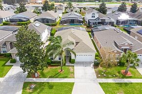 Amazing Disney Dream Getaway In Windsor Palms! 4 Bedroom Villa by RedA