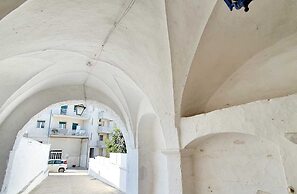 Beautiful Garden Apartment in Cisternino