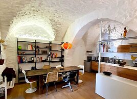 Beautiful Garden Apartment in Cisternino