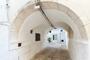 Beautiful Garden Apartment in Cisternino