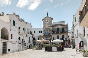 Beautiful Garden Apartment in Cisternino