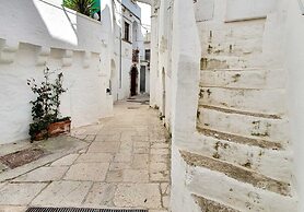 Beautiful Garden Apartment in Cisternino