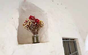 Beautiful Garden Apartment in Cisternino