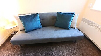 Salford Ark Comfort Stays Near Trafford Centre