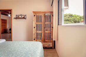 Velinn Pousada Iguana Azul