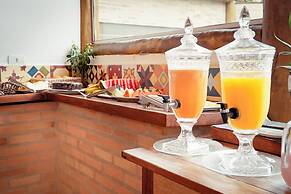 Velinn Pousada Iguana Azul