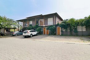 Velinn Pousada Iguana Azul