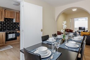 Beautiful 2-bed House in Quiet Cul-de-sac