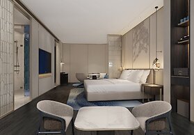 Hualuxe Shanghai Changfeng Park