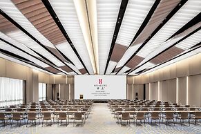 Hualuxe Shanghai Changfeng Park