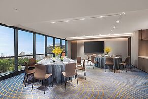 Hualuxe Shanghai Changfeng Park