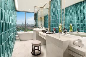 Hualuxe Shanghai Changfeng Park