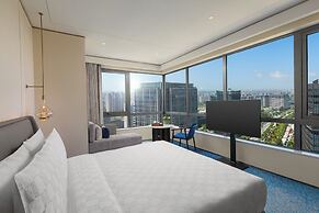 Hualuxe Shanghai Changfeng Park