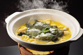 Hualuxe Shanghai Changfeng Park