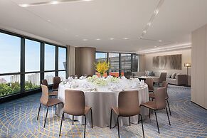 Hualuxe Shanghai Changfeng Park