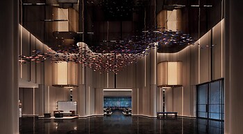 Hualuxe Shanghai Changfeng Park