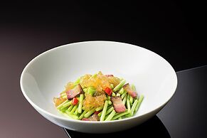 Hualuxe Shanghai Changfeng Park