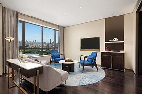 Hualuxe Shanghai Changfeng Park