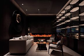 Hualuxe Shanghai Changfeng Park