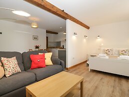 Lower Venn Granary Apartment 1