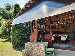 House of Rei With Hot Tube