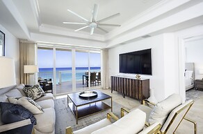 Club Se7en at The Beachcomber