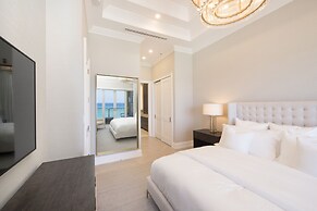 Club Se7en at The Beachcomber