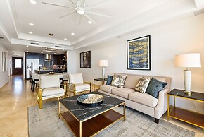 Club Se7en at The Beachcomber