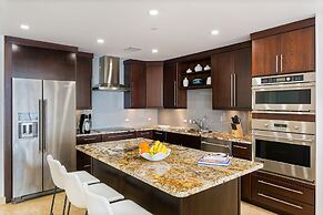 Club Se7en at The Beachcomber