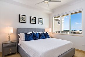 Club Se7en at The Beachcomber