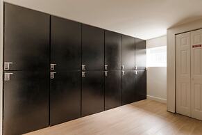 Dupont Circle Embassy Inn by FOUND