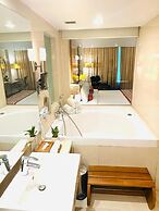 Fortune Select SG Highway, Ahmedabad - Member ITC Hotels' Group