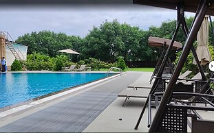 Devka Beach Resort
